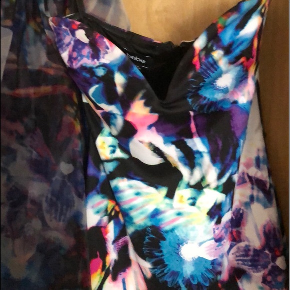 Meet your Posher, Michele - Picture 3 of 4